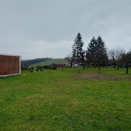 TvrdkovDum Nedaleko Resovskych Vodopadu别墅 外观 照片